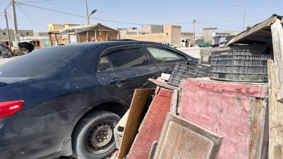 سيارة تدهس بائع نعناع عند ملتقى طرق مدريد بنواذيبو